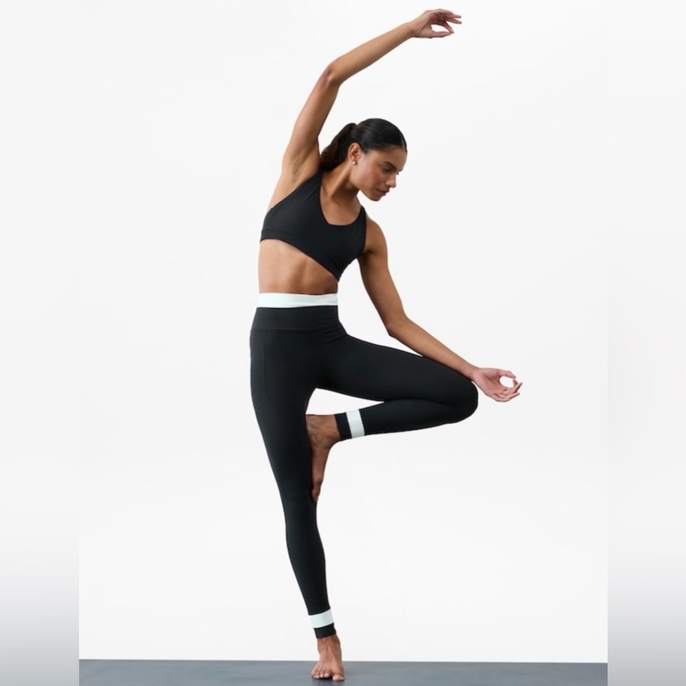 Athleta Salutation Stash Double Up Leggings